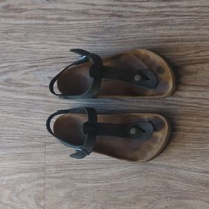 Size 37 (7) Birkenstocks